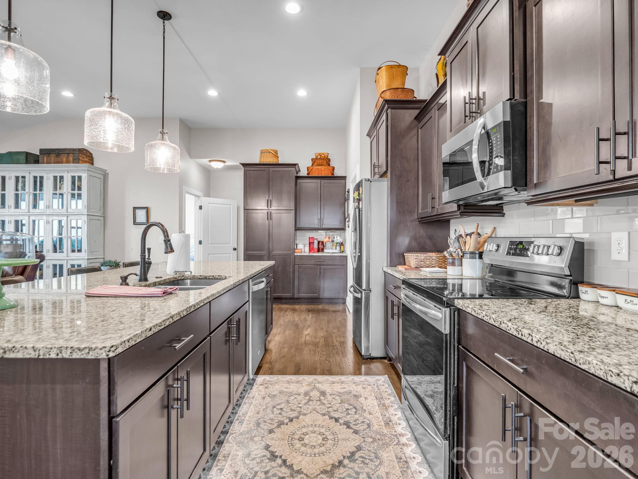 718 Tinsberry Lane — Inman