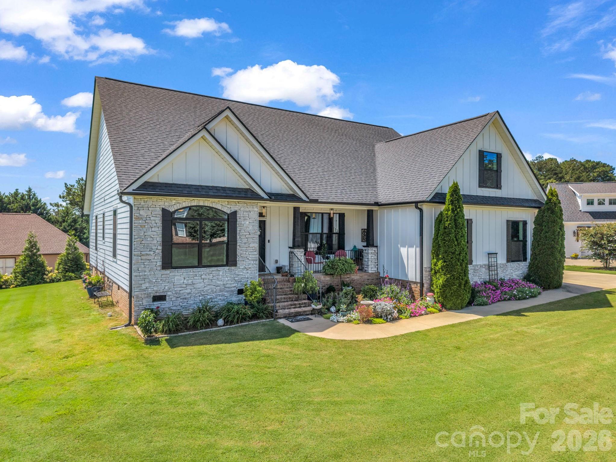 718 Tinsberry Lane — Inman