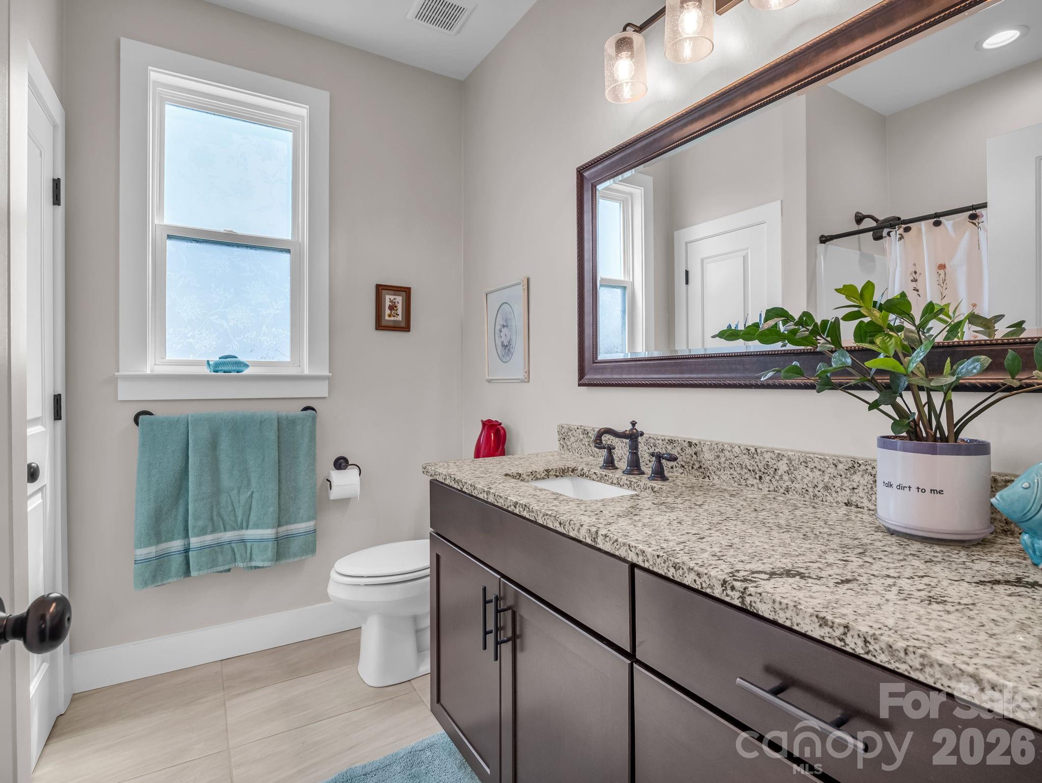 718 Tinsberry Lane — Inman