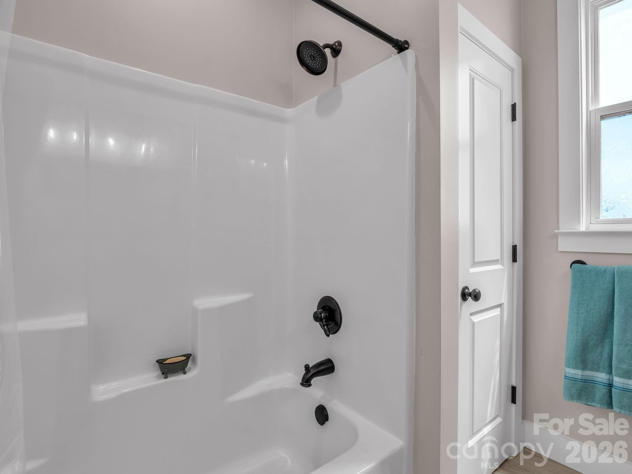 718 Tinsberry Lane — Inman