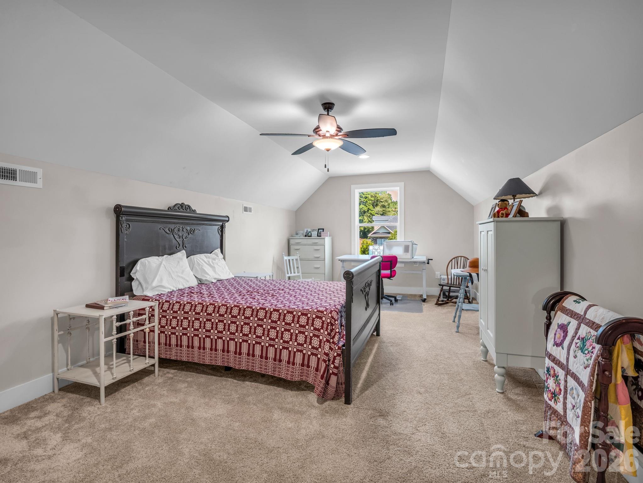 718 Tinsberry Lane — Inman