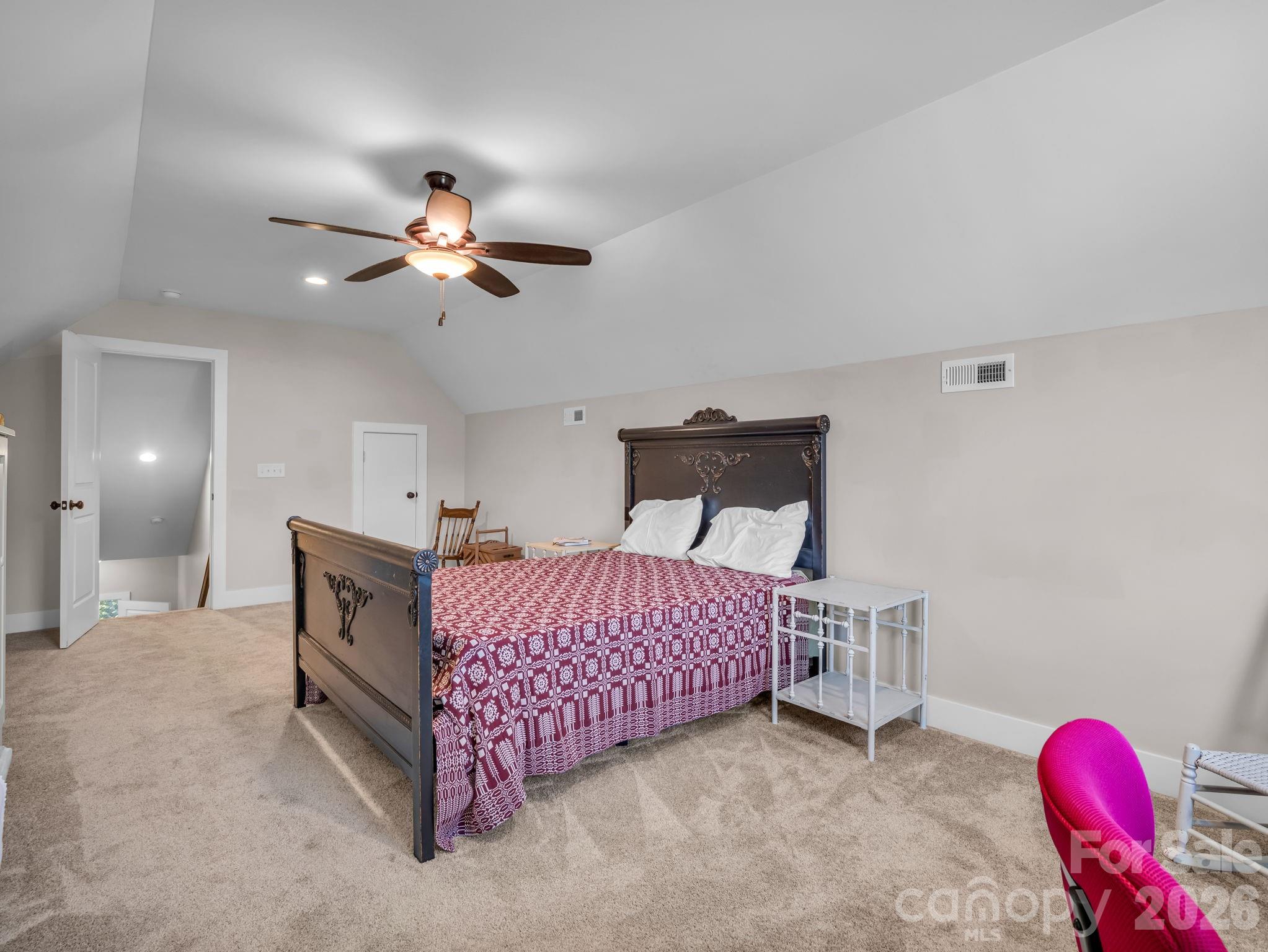 718 Tinsberry Lane — Inman