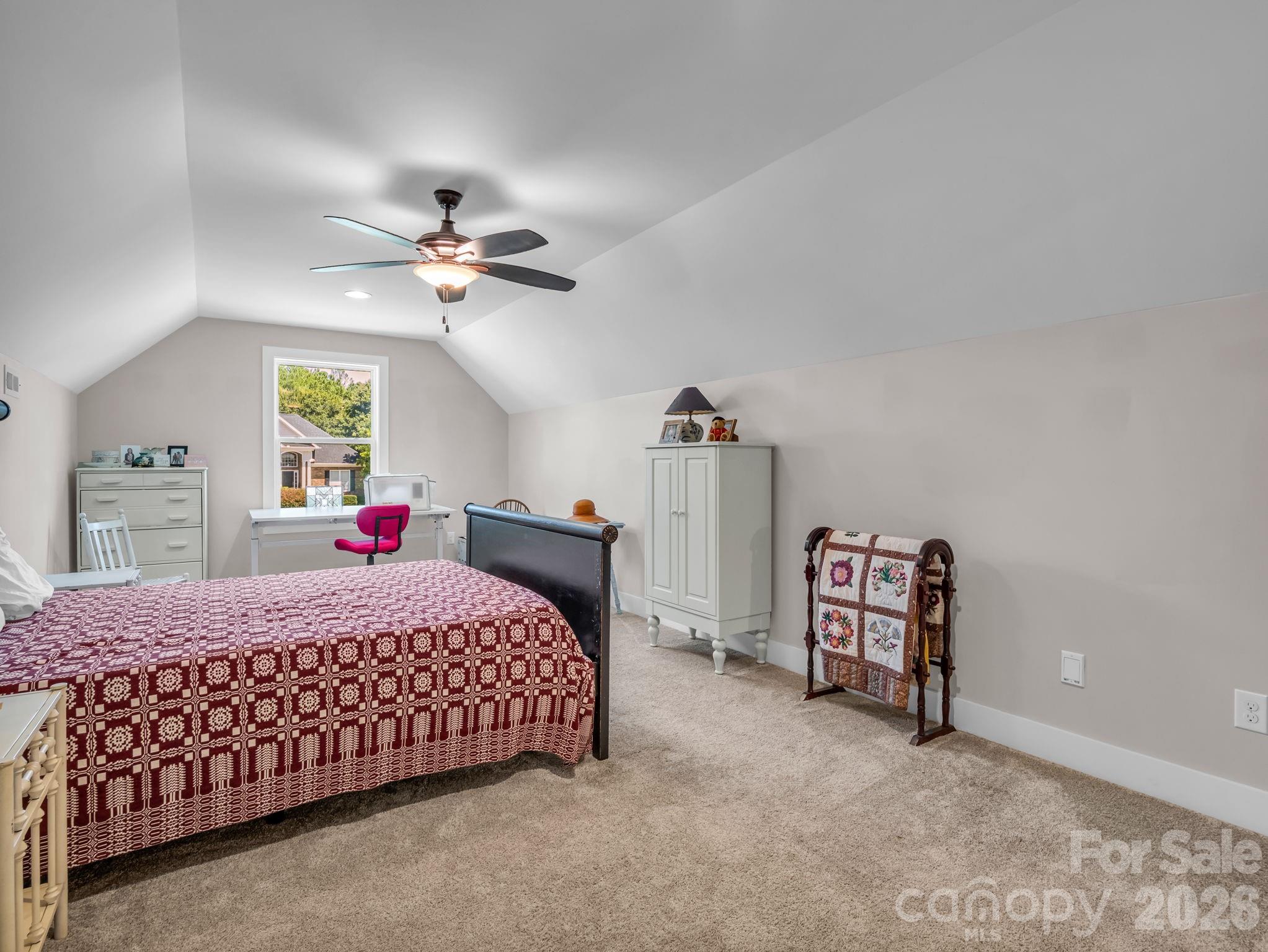 718 Tinsberry Lane — Inman