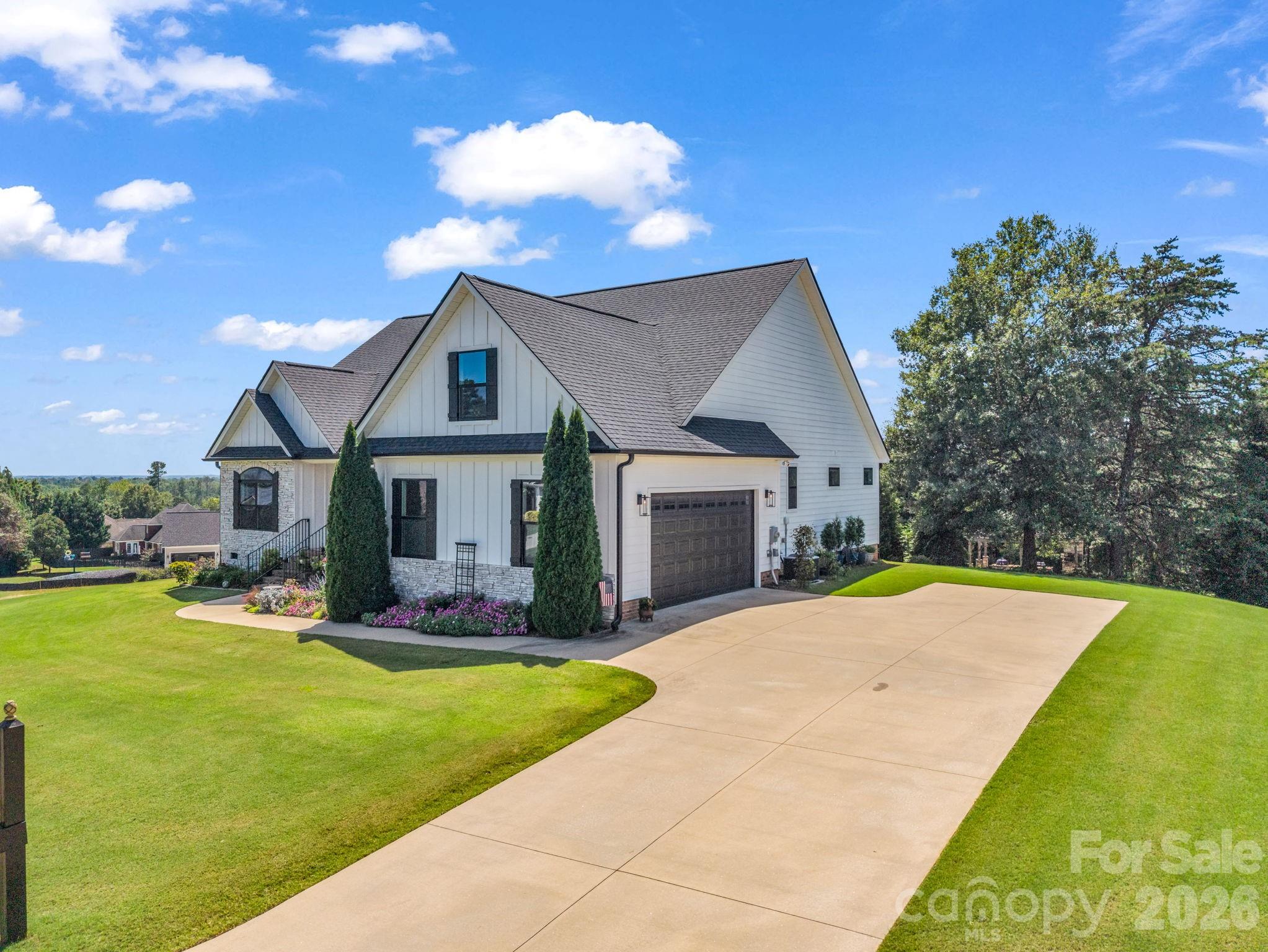 718 Tinsberry Lane — Inman
