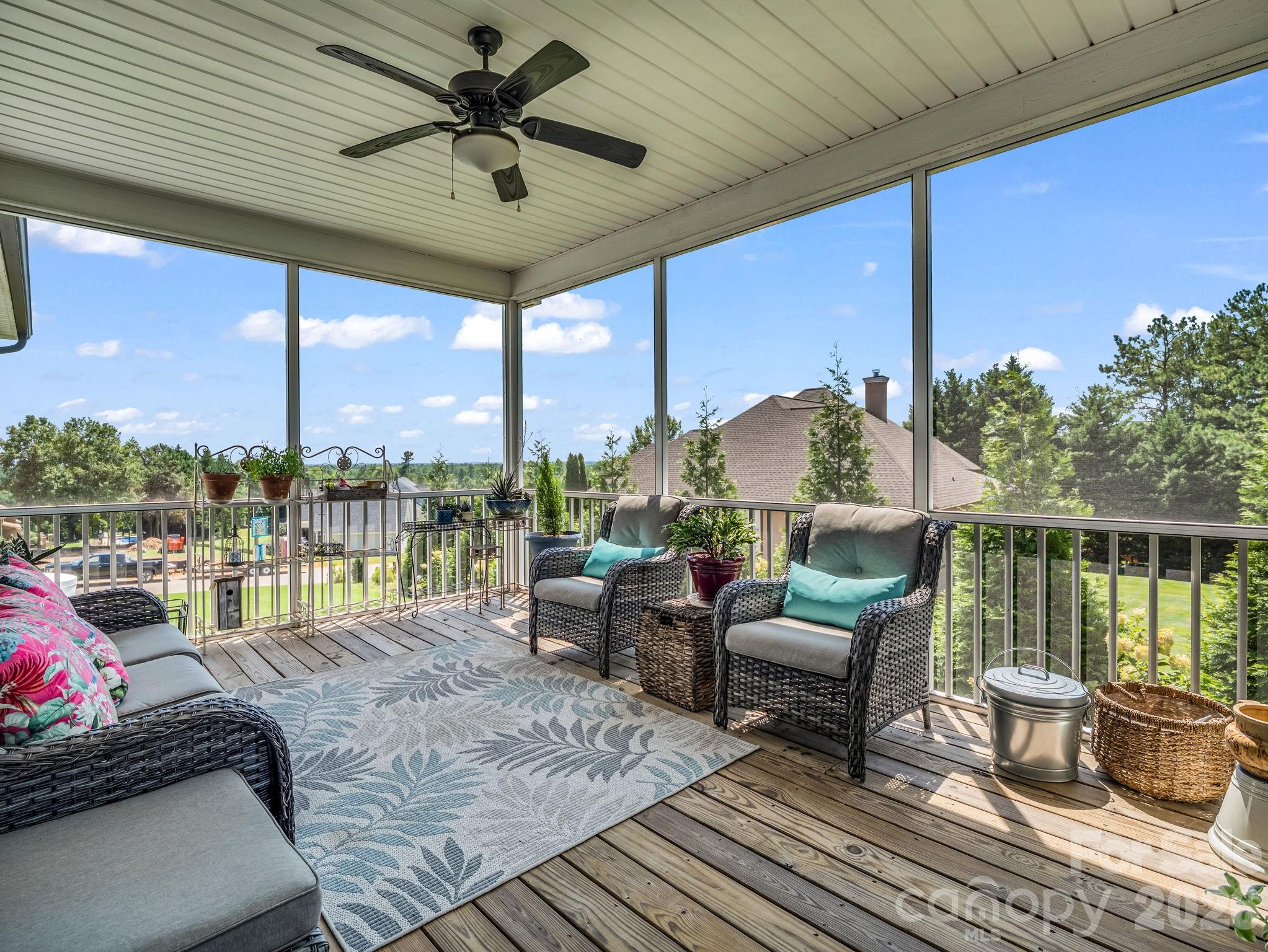 718 Tinsberry Lane — Inman