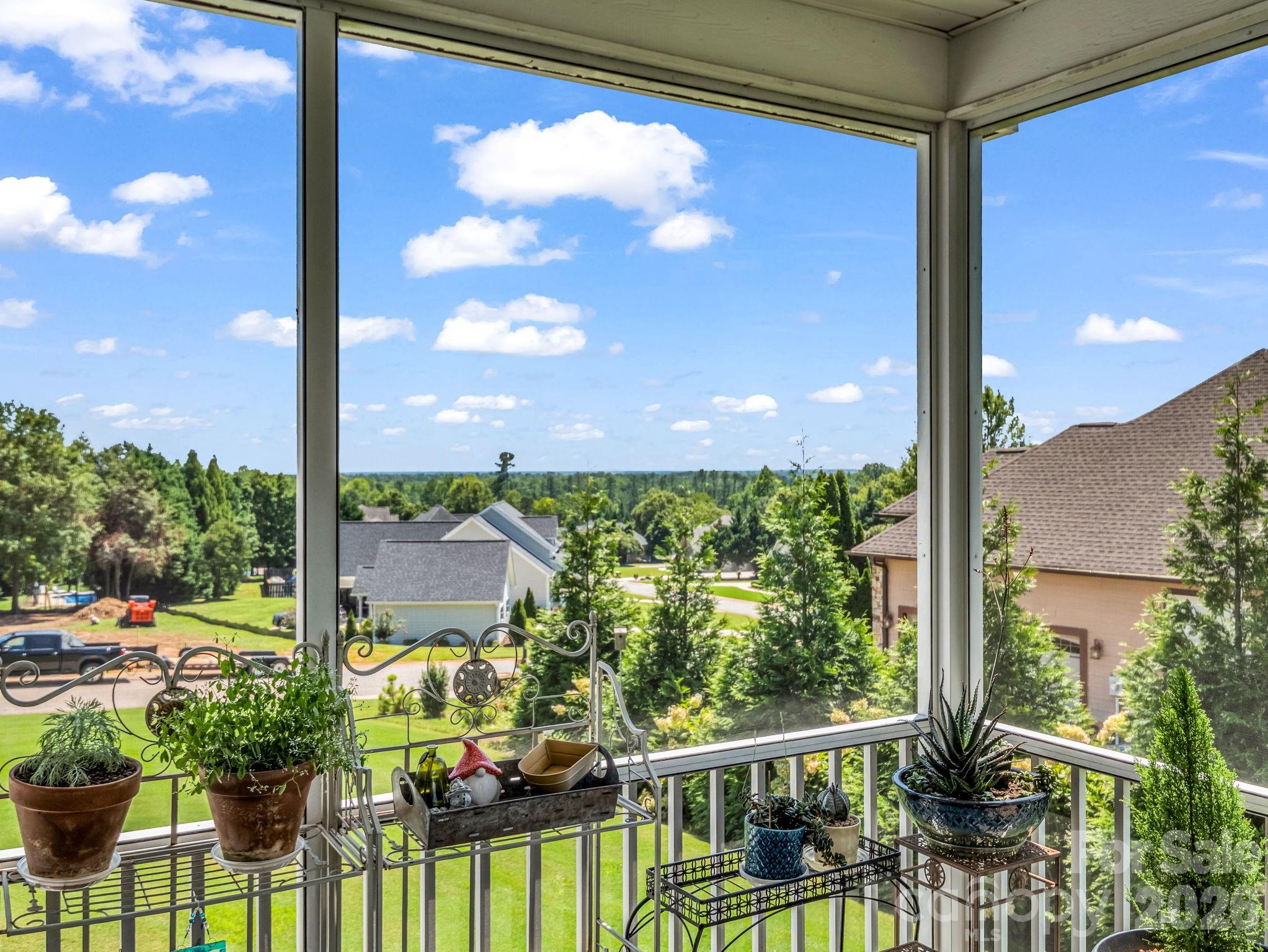 718 Tinsberry Lane — Inman