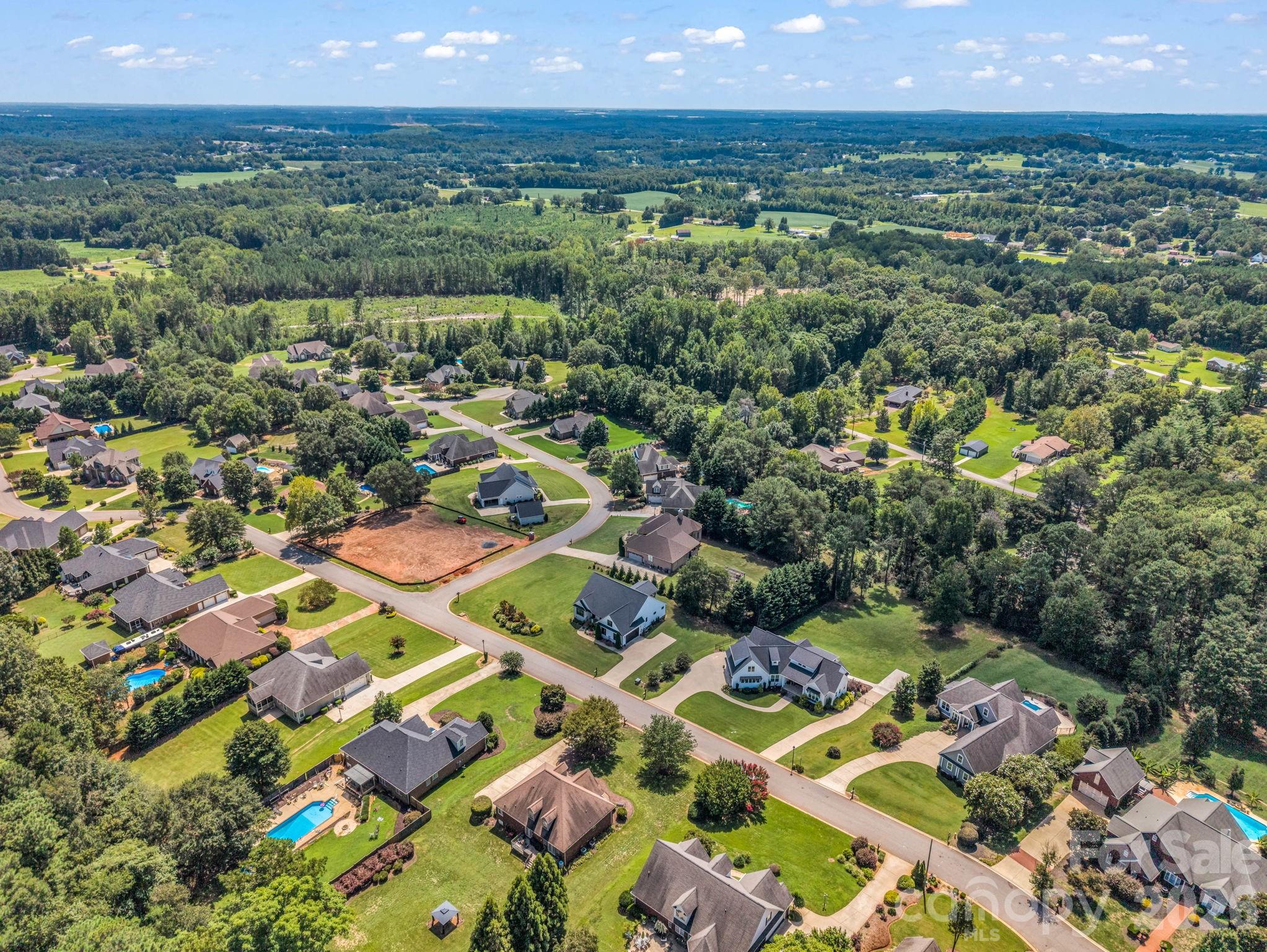 718 Tinsberry Lane — Inman