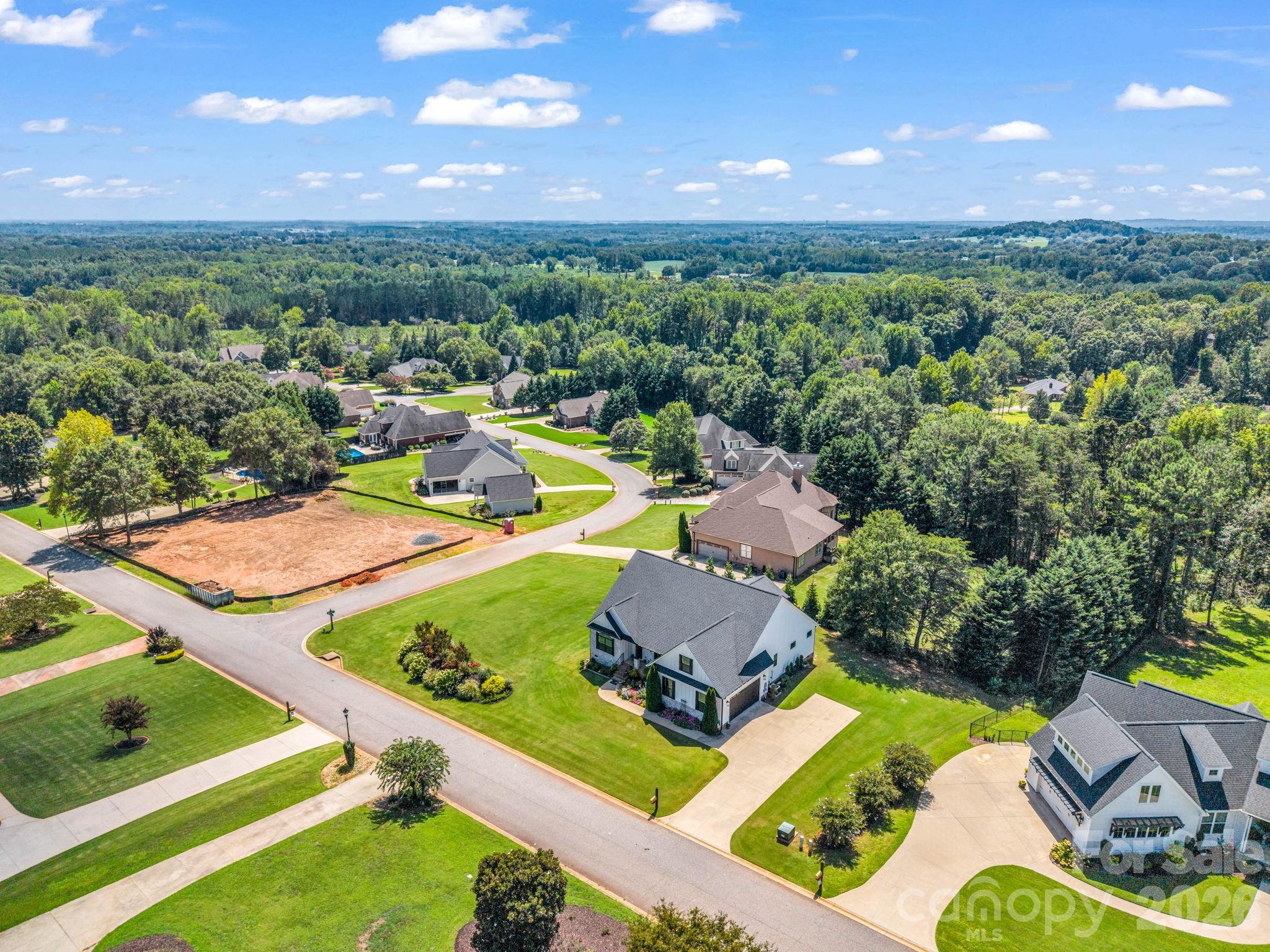 718 Tinsberry Lane — Inman