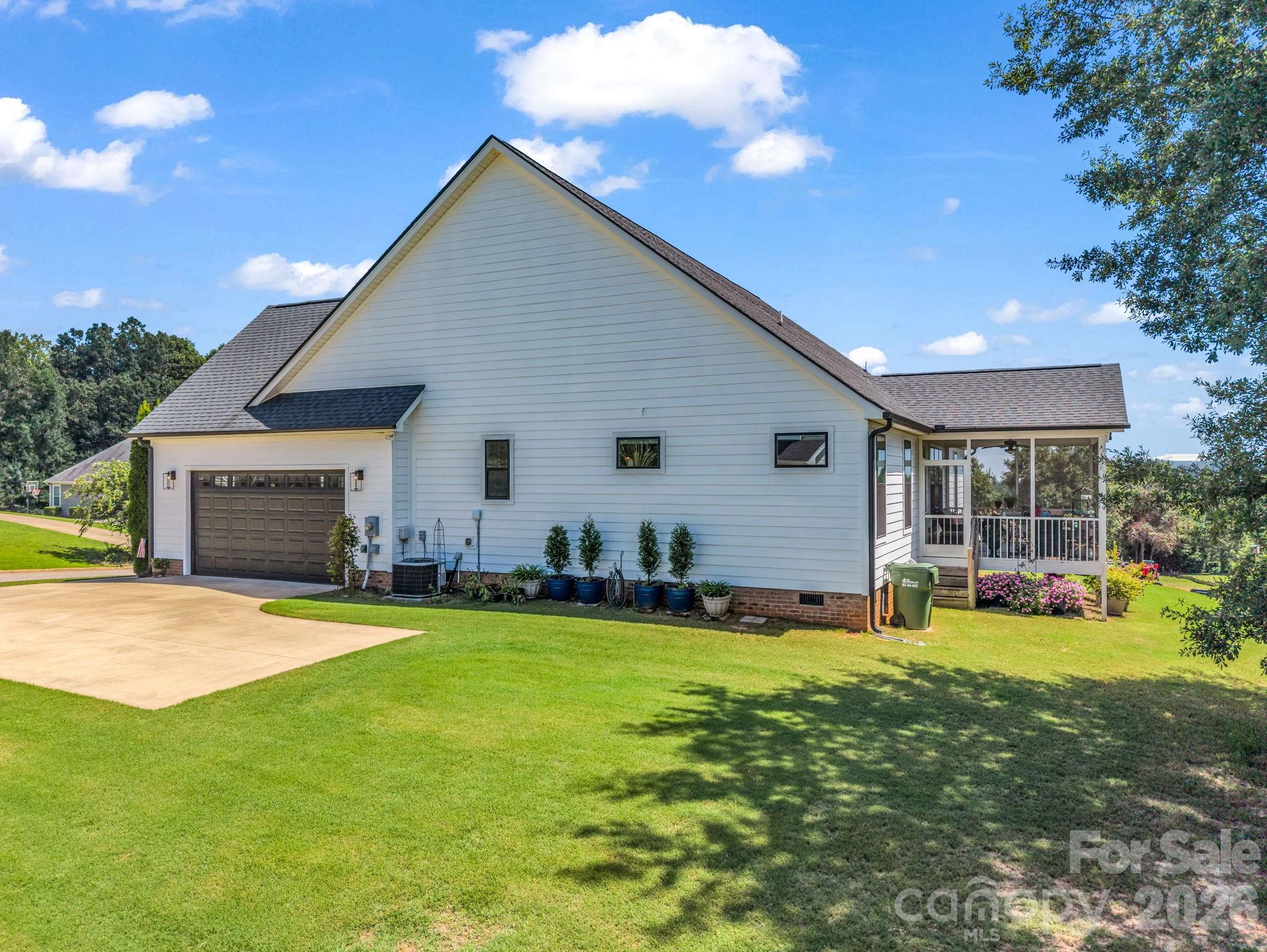 718 Tinsberry Lane — Inman