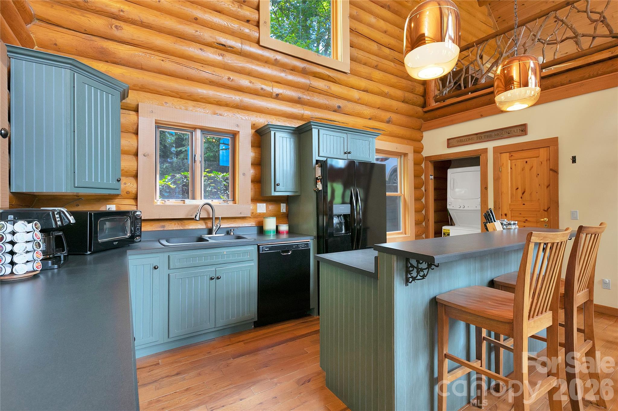 135 Ridge Top Drive — Topton
