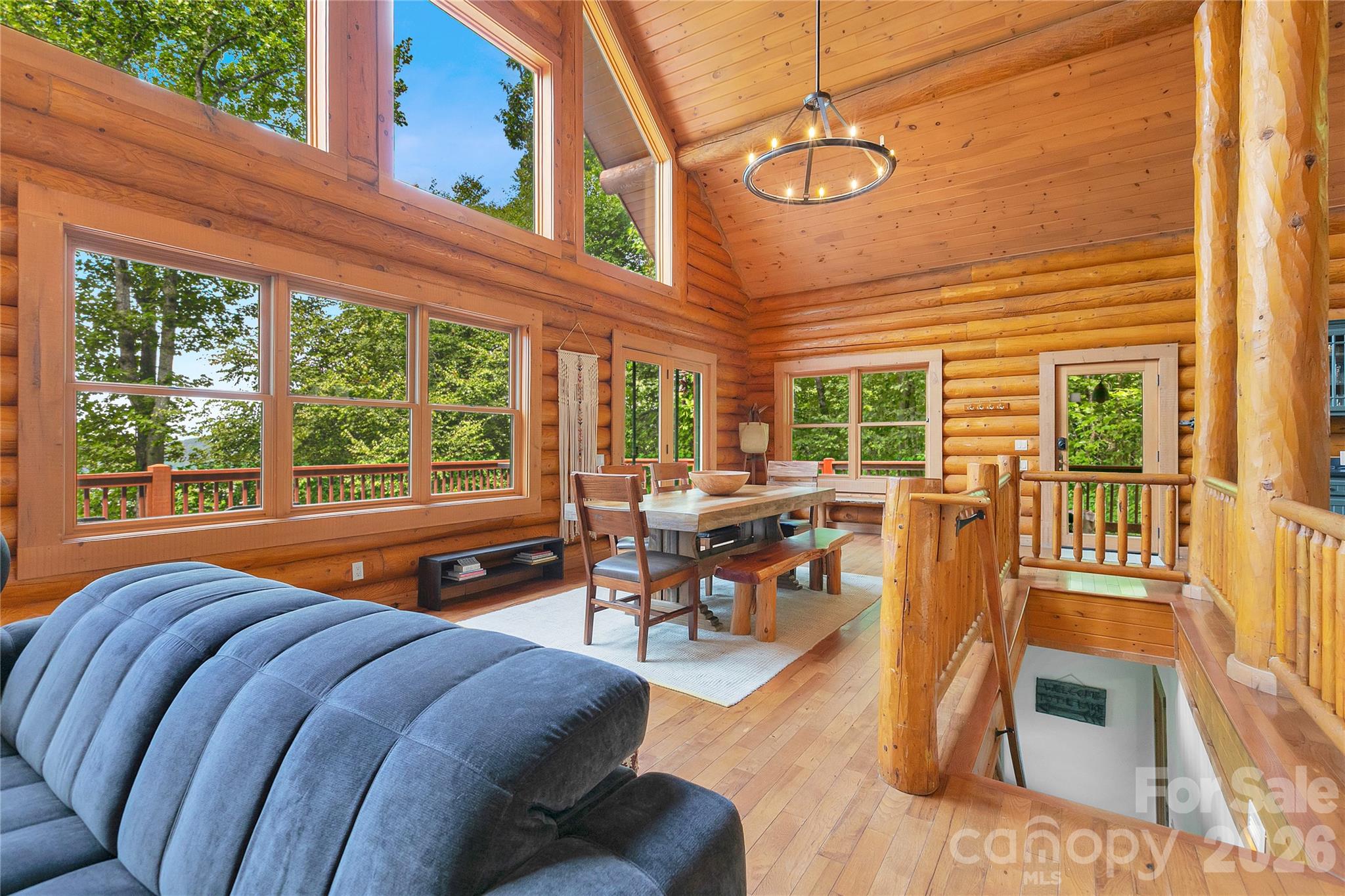 135 Ridge Top Drive — Topton