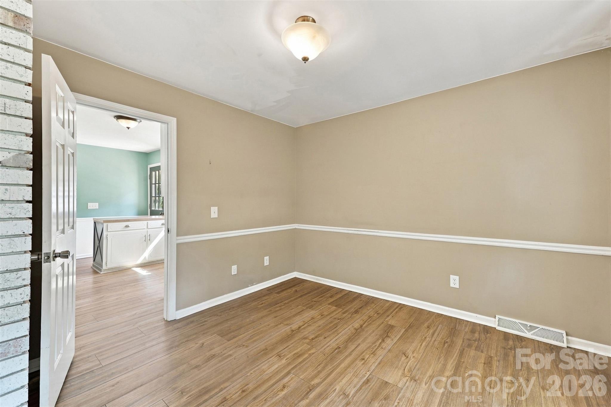 1405 Woodlark Place — Monroe