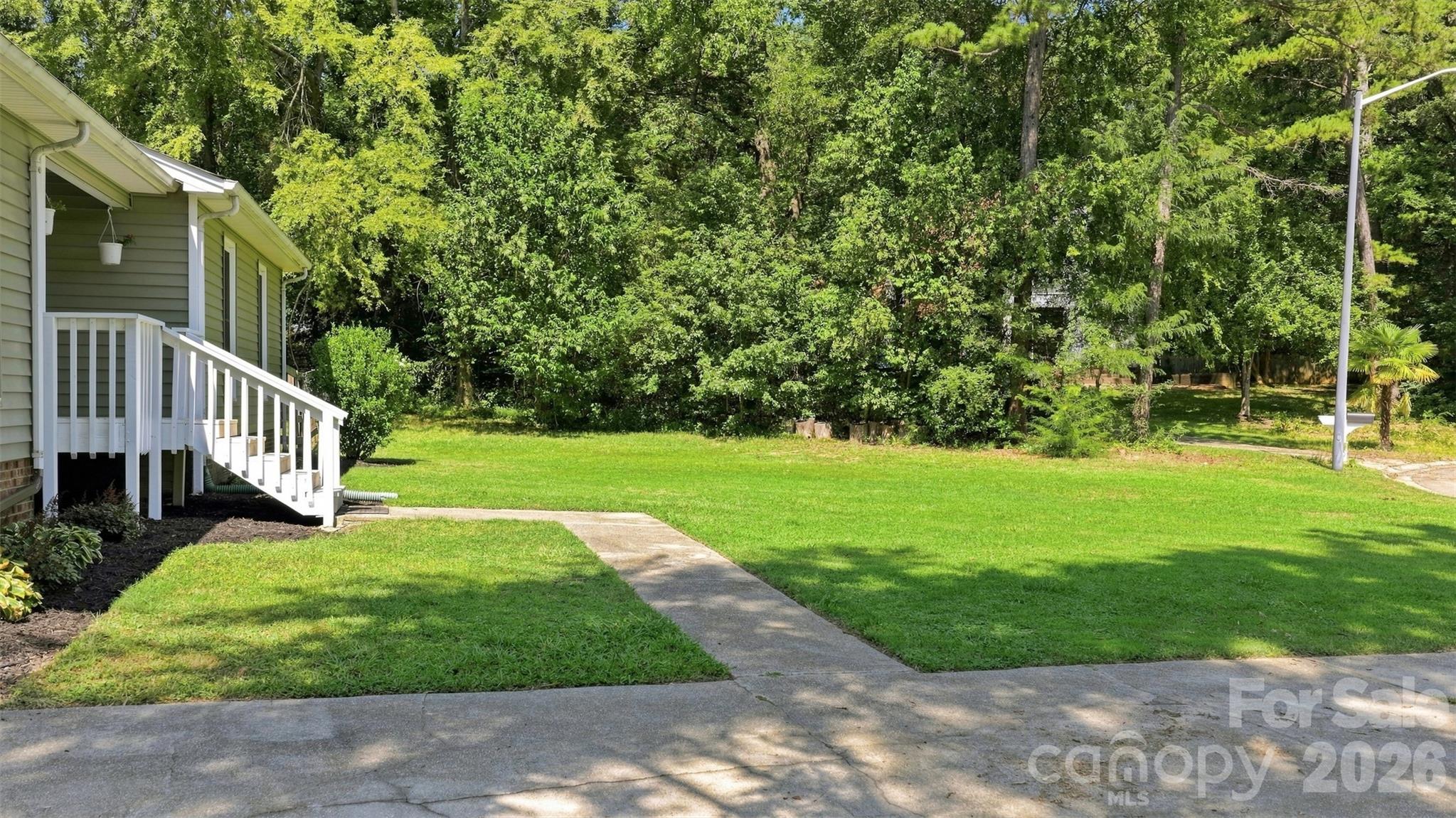 1405 Woodlark Place — Monroe