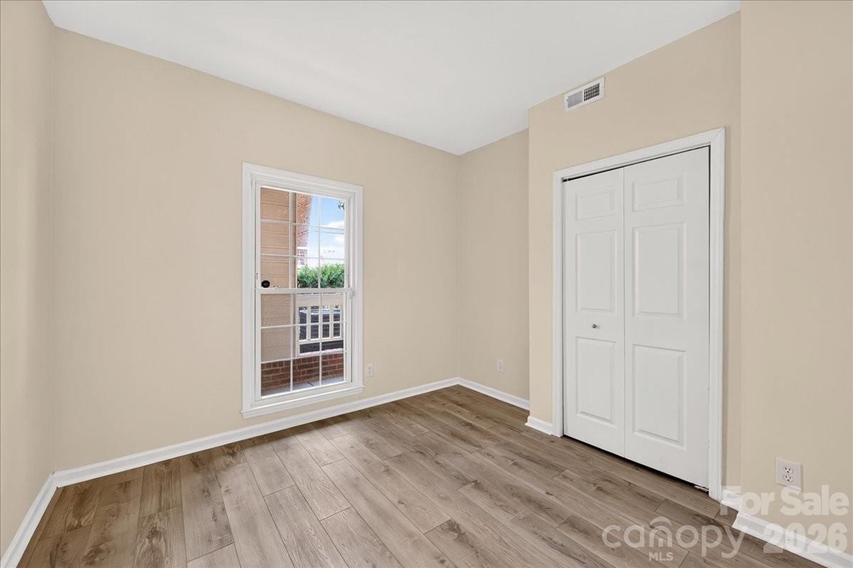 301 Queens Road #106 — Charlotte