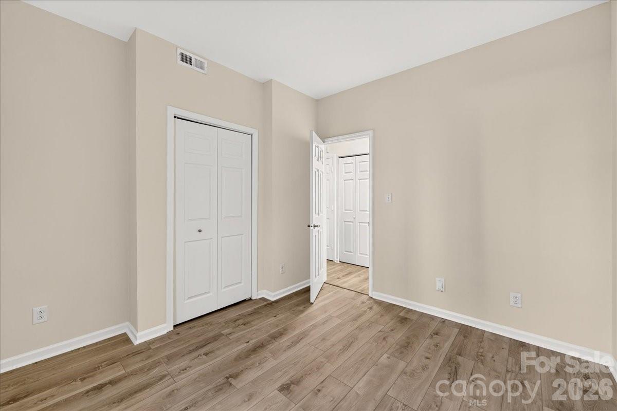 301 Queens Road #106 — Charlotte