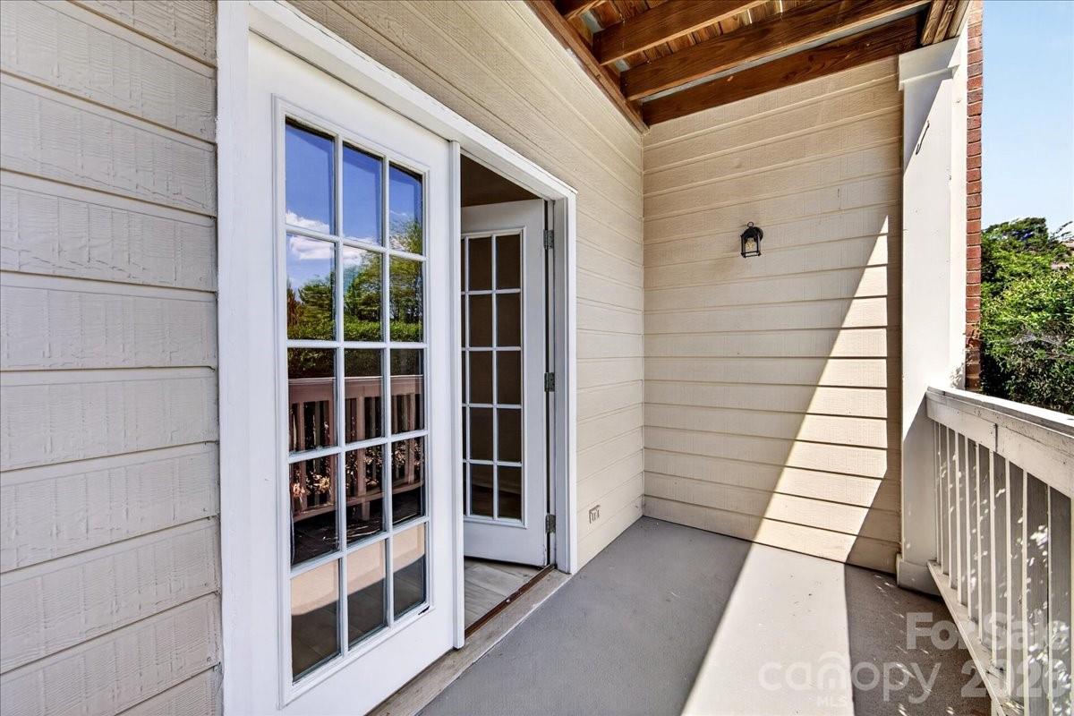301 Queens Road #106 — Charlotte