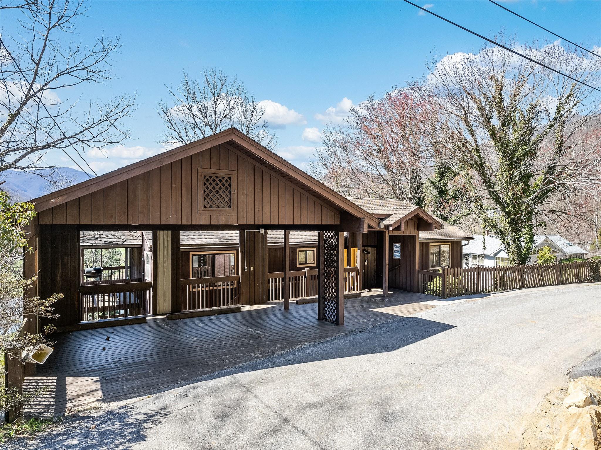 182 Allison Drive — Maggie Valley