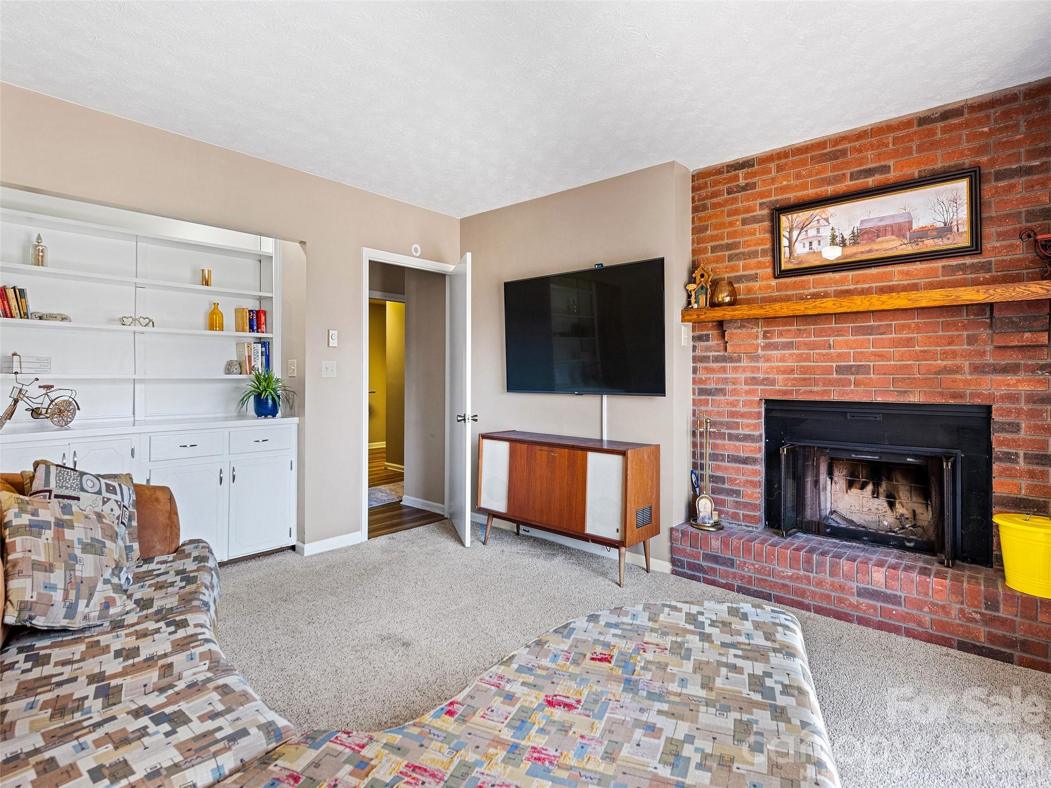 182 Allison Drive — Maggie Valley