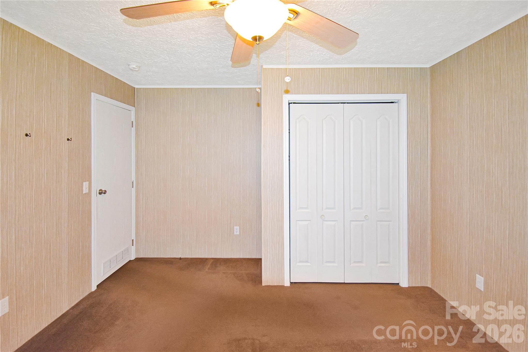 432 Forest Place NW — Lenoir