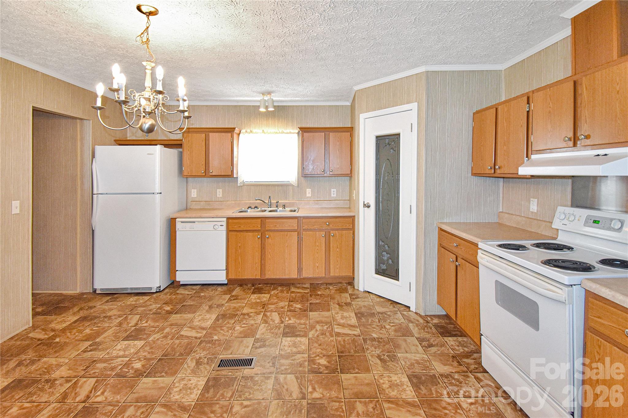 432 Forest Place NW — Lenoir