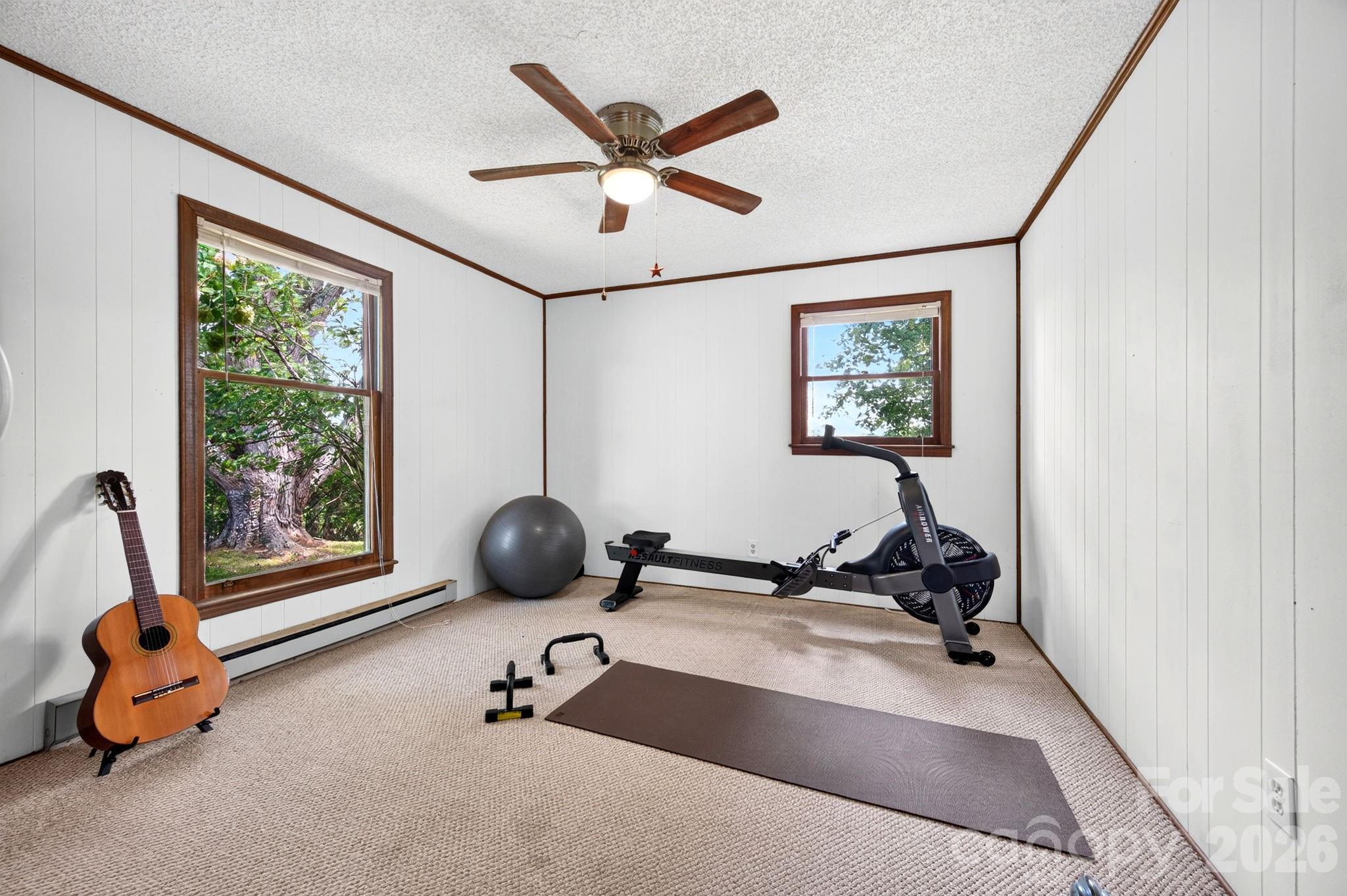 1057 Skyway Drive — Marshall