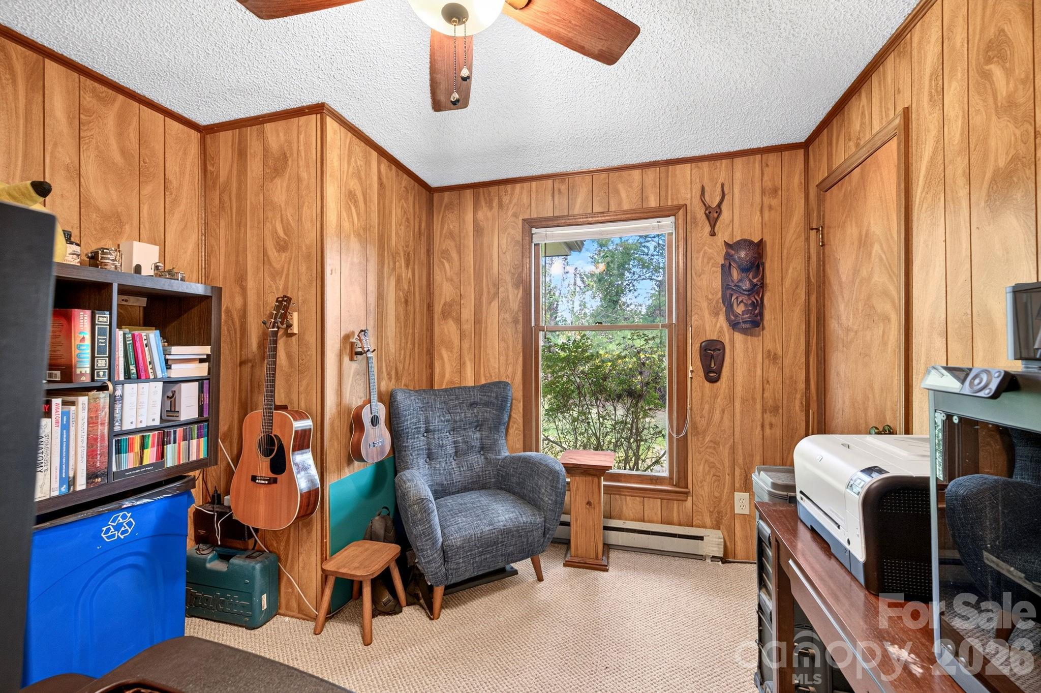 1057 Skyway Drive — Marshall