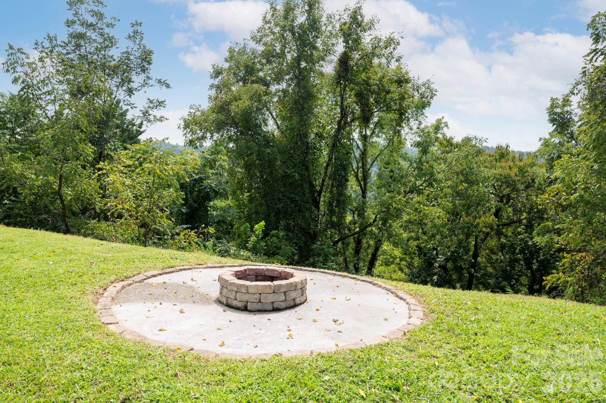 1057 Skyway Drive — Marshall