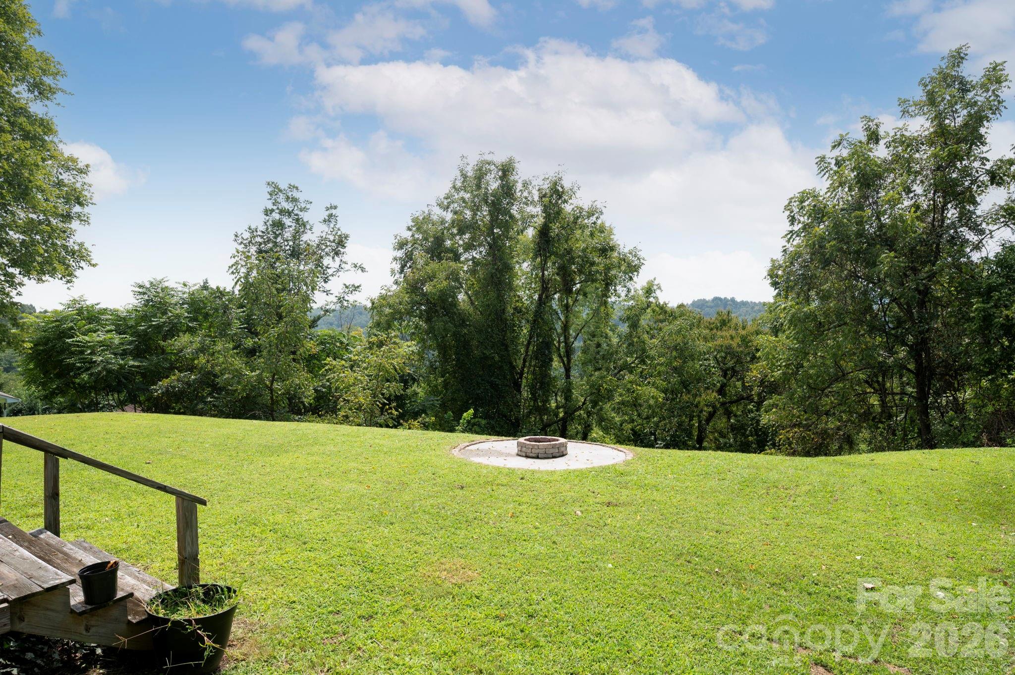 1057 Skyway Drive — Marshall
