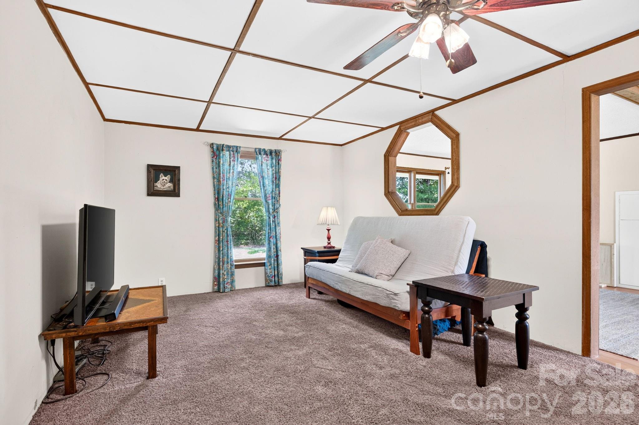 1057 Skyway Drive — Marshall