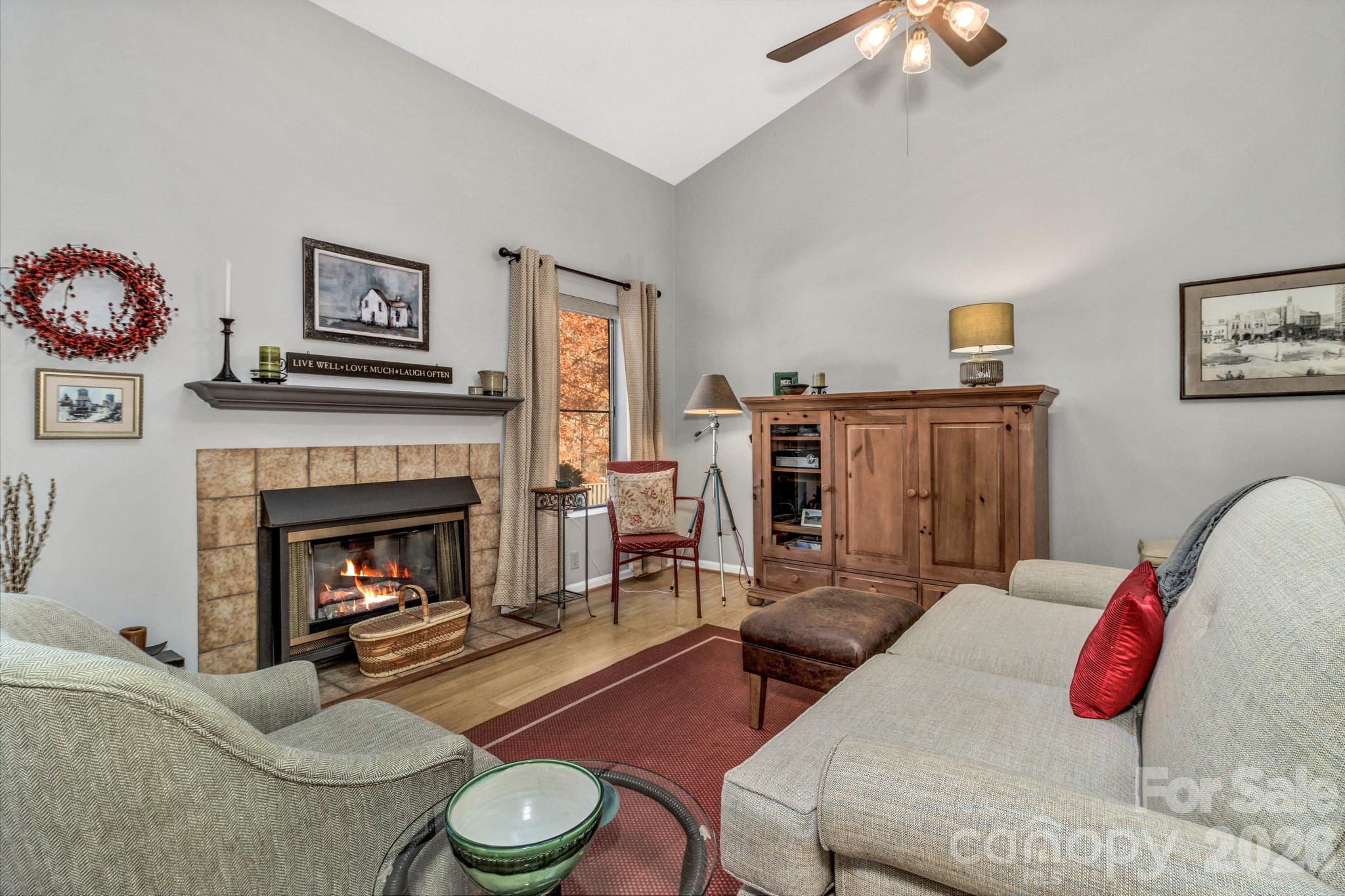 103 Cimarron Drive — Asheville