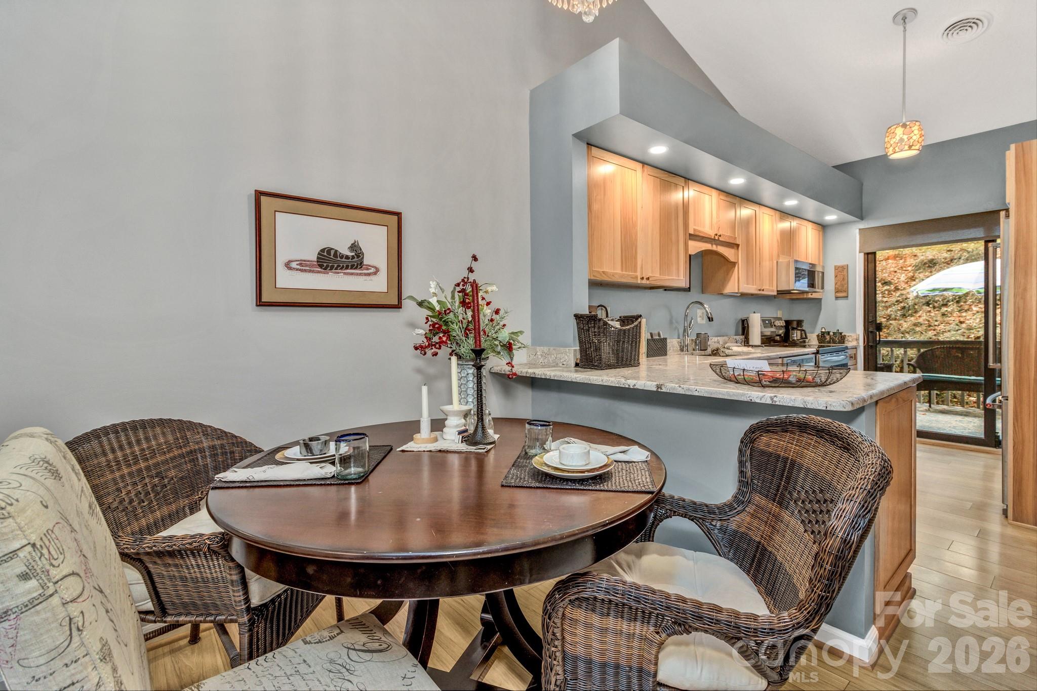 103 Cimarron Drive — Asheville