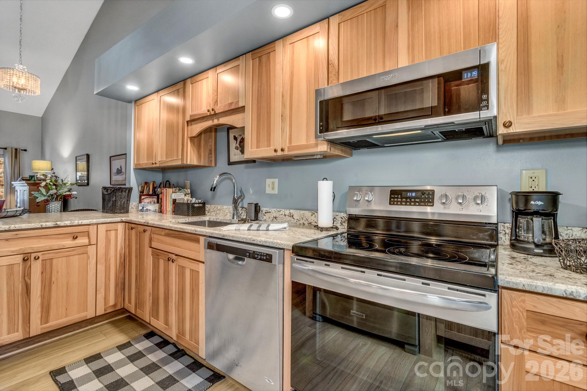 103 Cimarron Drive — Asheville