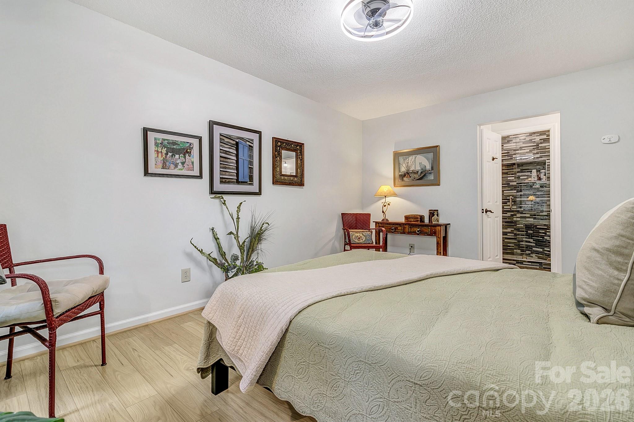 103 Cimarron Drive — Asheville