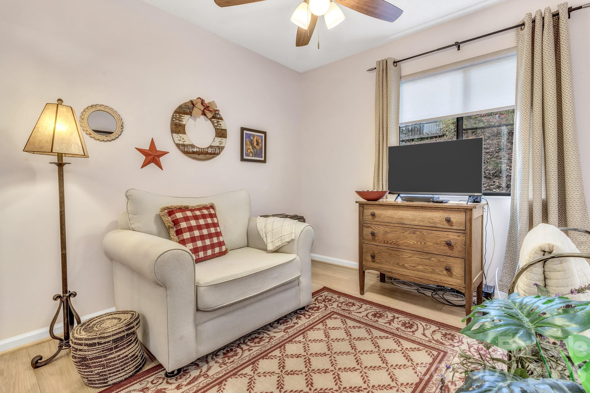 103 Cimarron Drive — Asheville