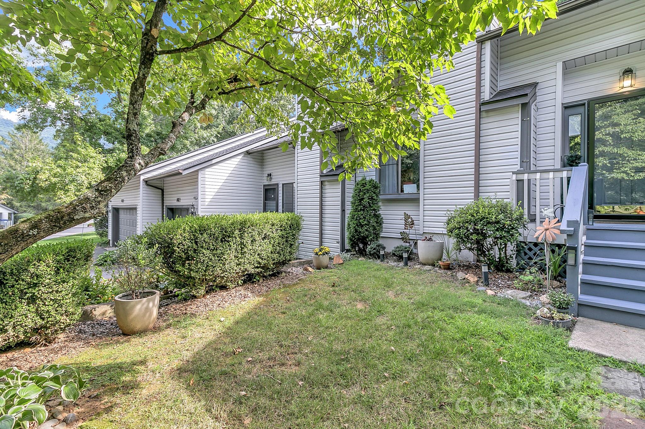 103 Cimarron Drive — Asheville