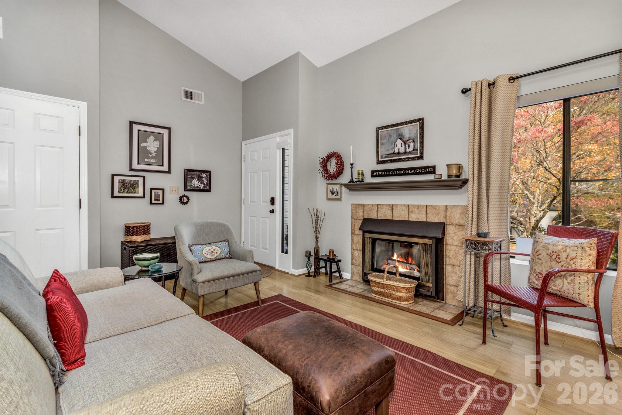 103 Cimarron Drive — Asheville