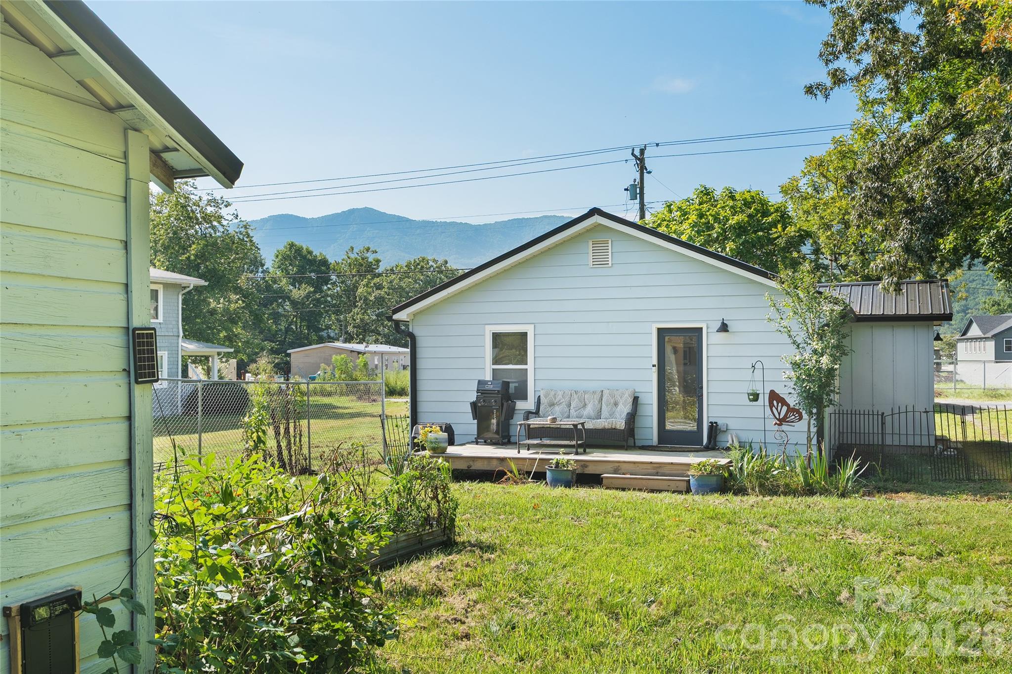 1042 Old US 70 Hwy Highway — Black Mountain