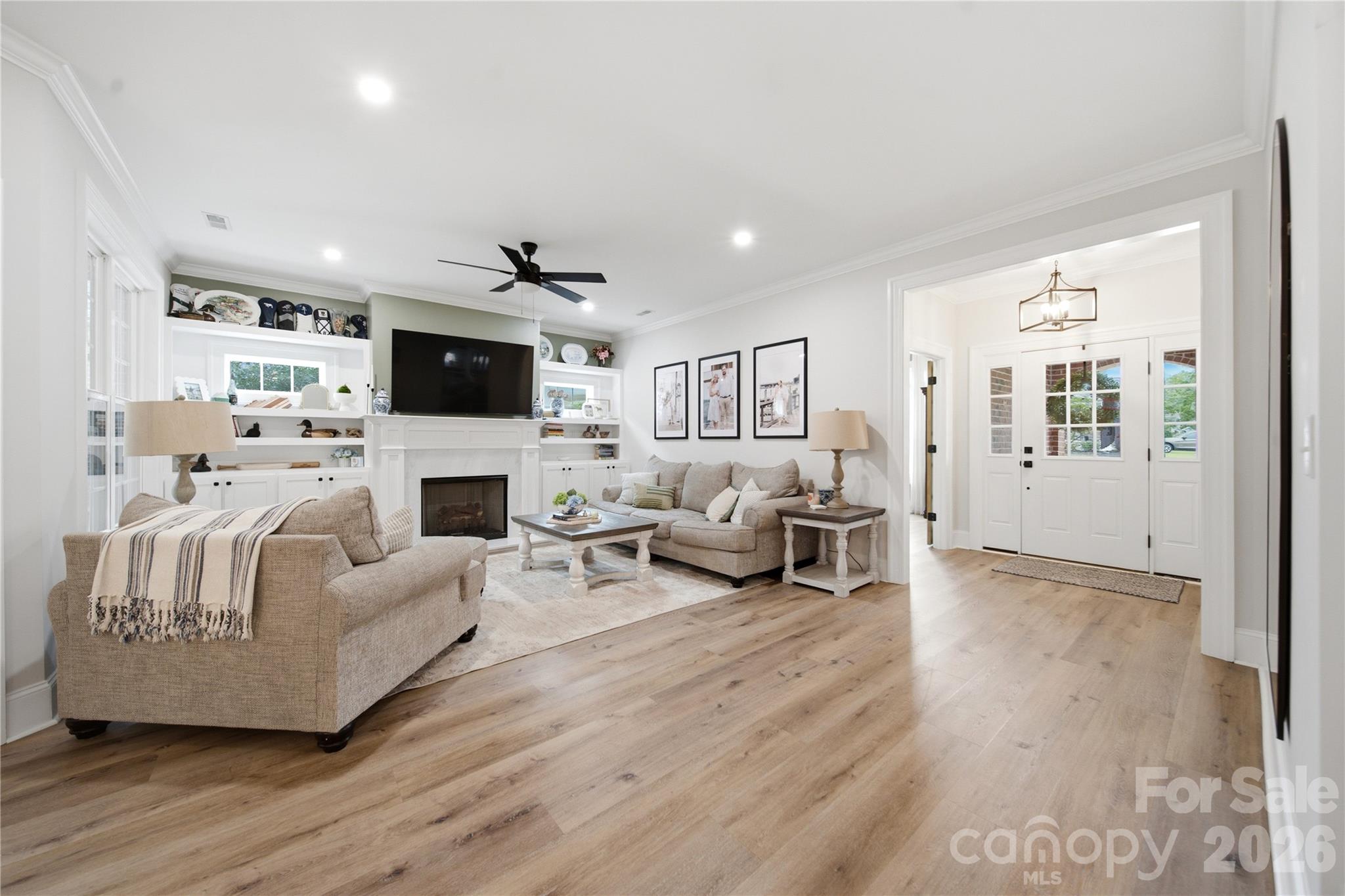 531 Buckview Lane — Elgin