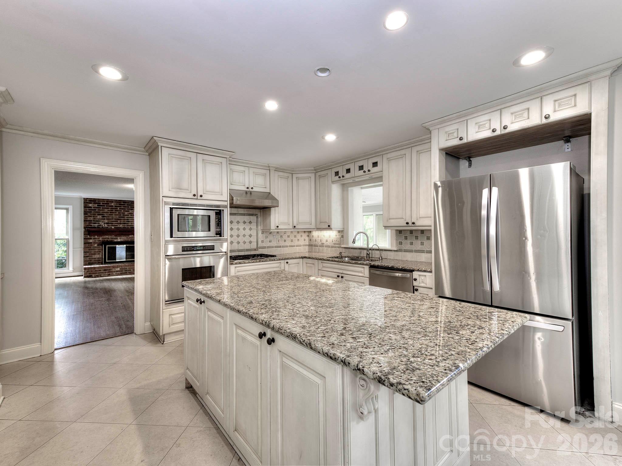 1401 Heatherloch Drive — Gastonia