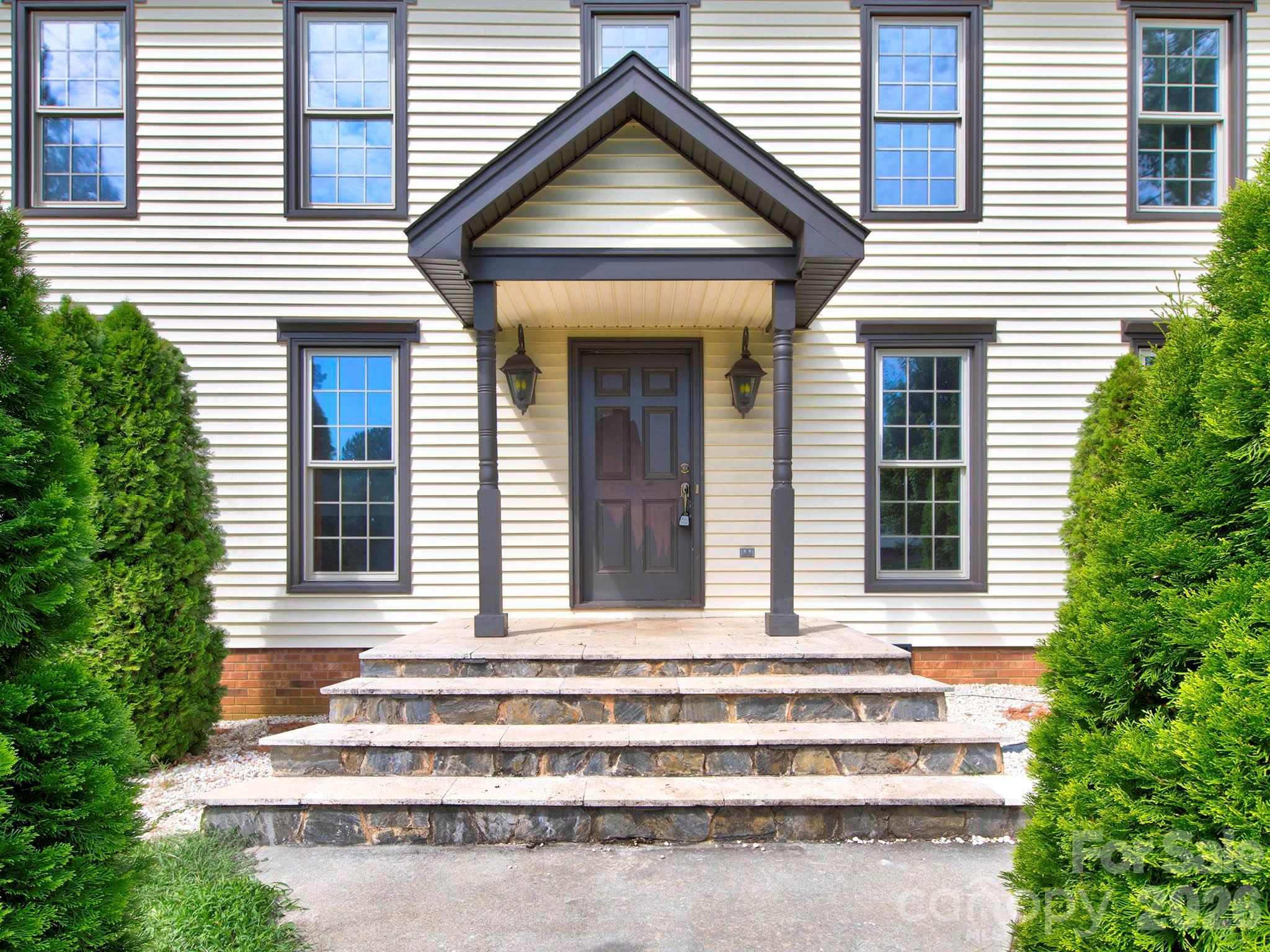 1401 Heatherloch Drive — Gastonia