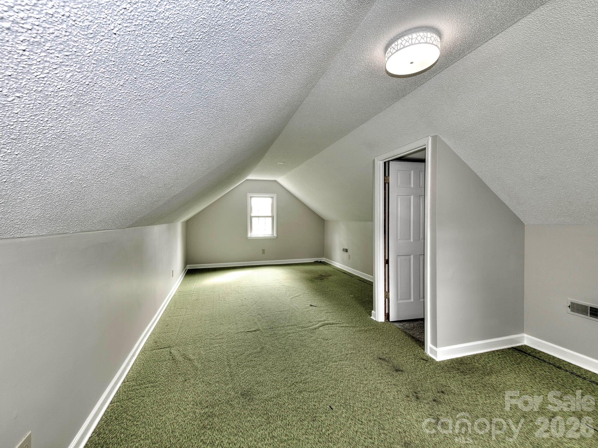 1401 Heatherloch Drive — Gastonia