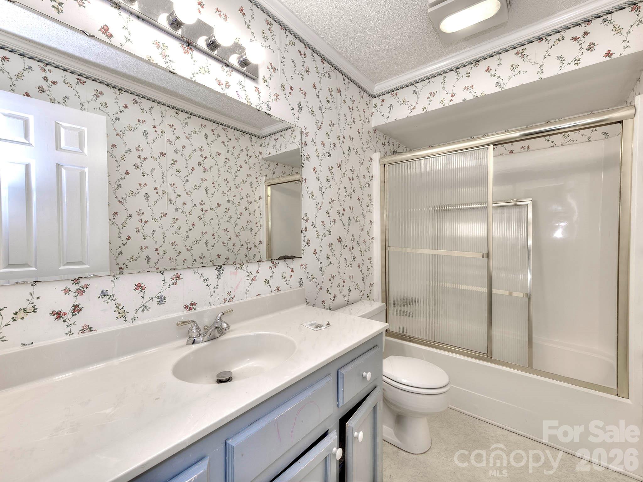 1401 Heatherloch Drive — Gastonia