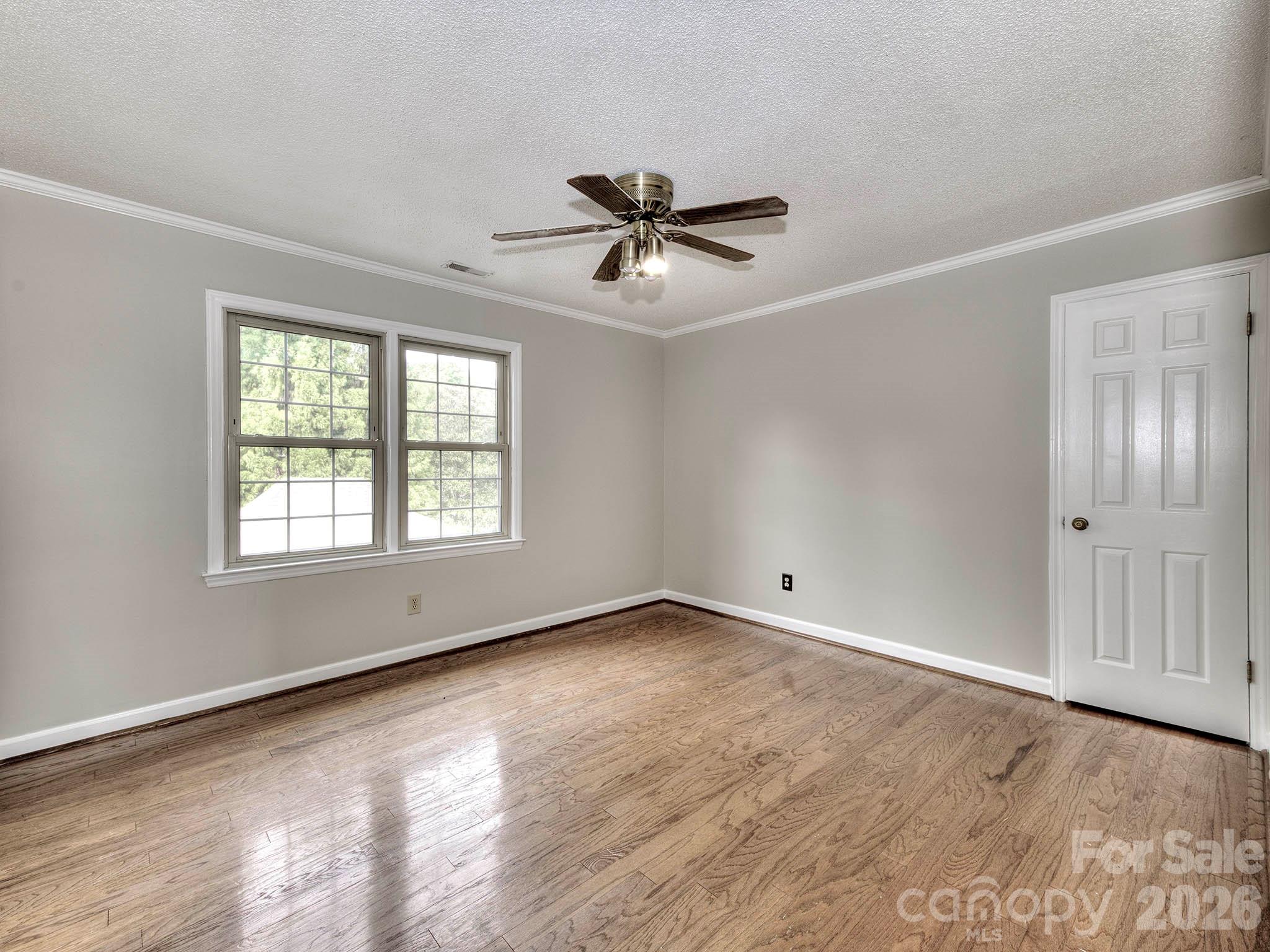 1401 Heatherloch Drive — Gastonia