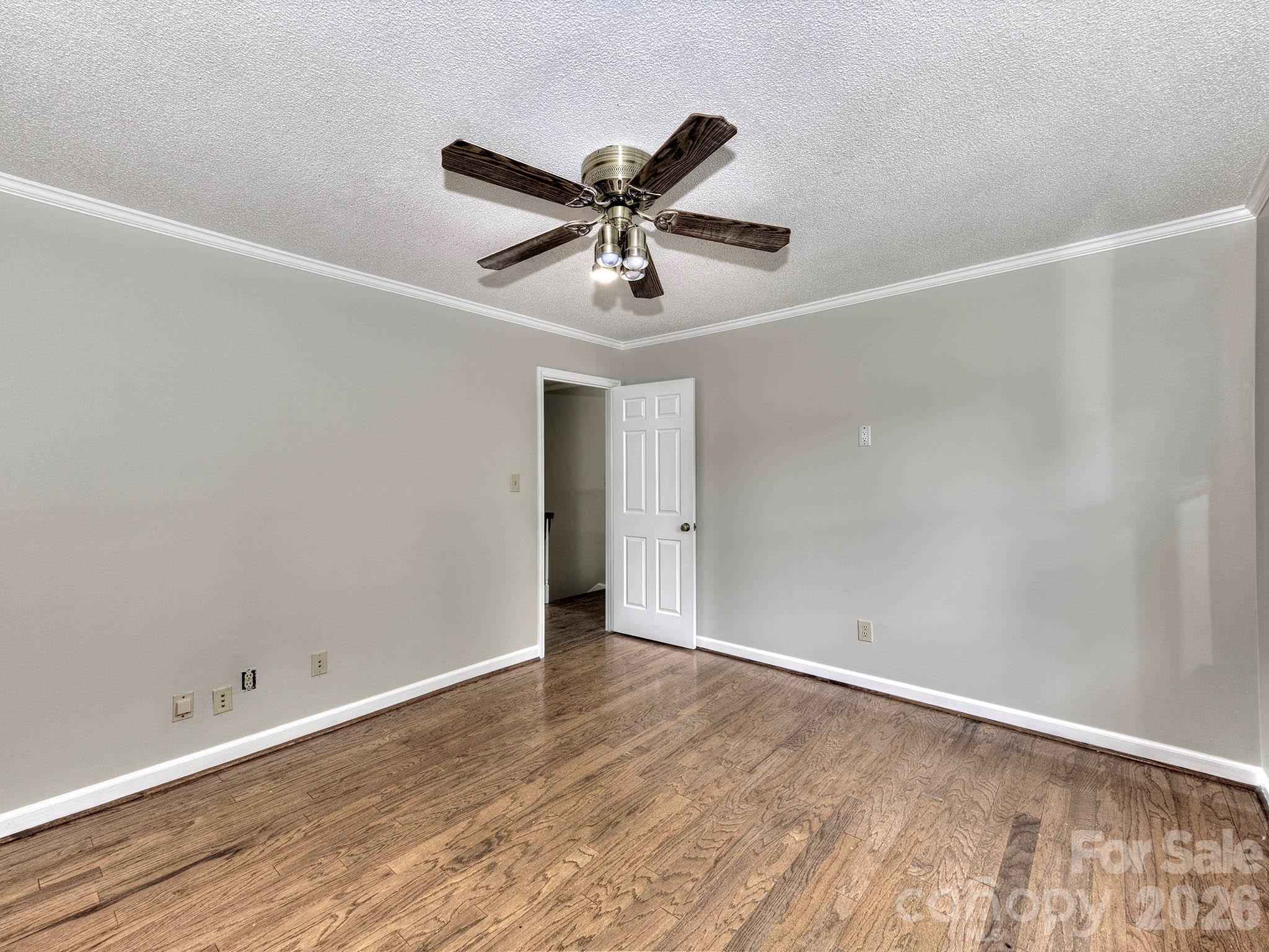 1401 Heatherloch Drive — Gastonia