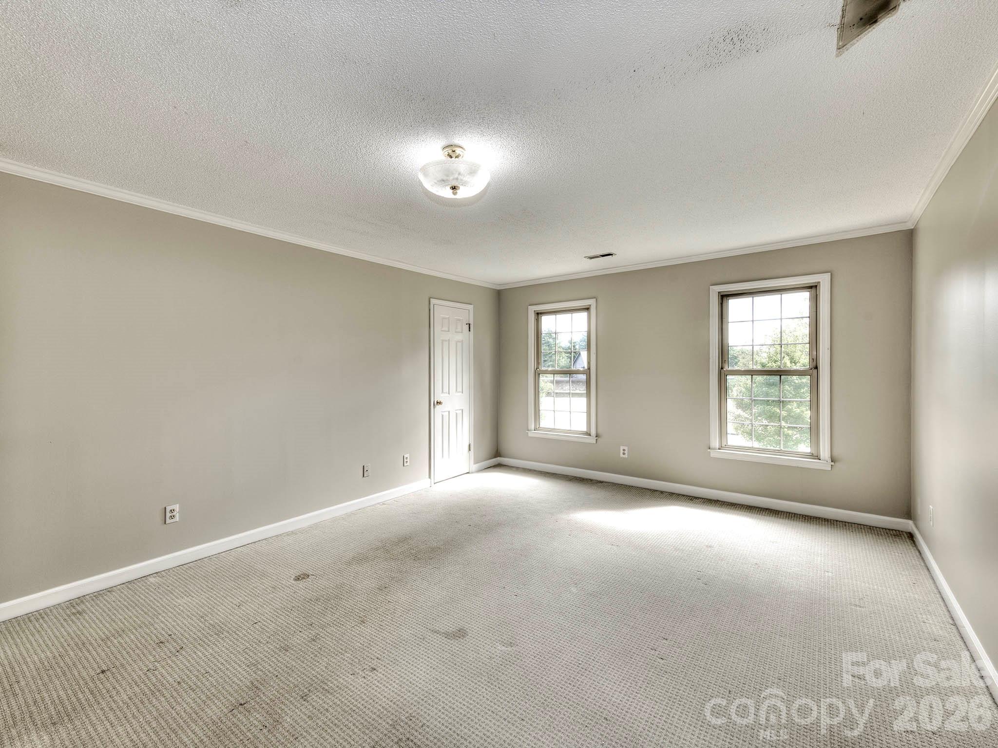 1401 Heatherloch Drive — Gastonia