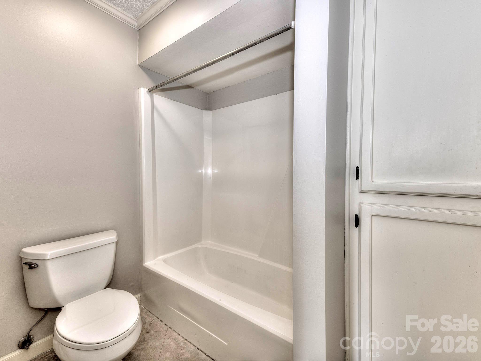 1401 Heatherloch Drive — Gastonia