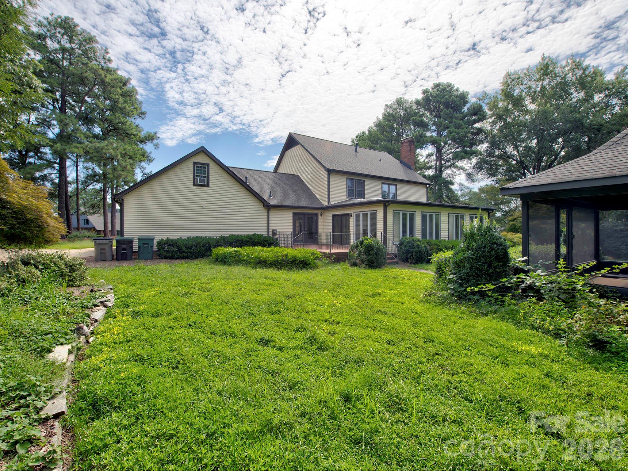 1401 Heatherloch Drive — Gastonia