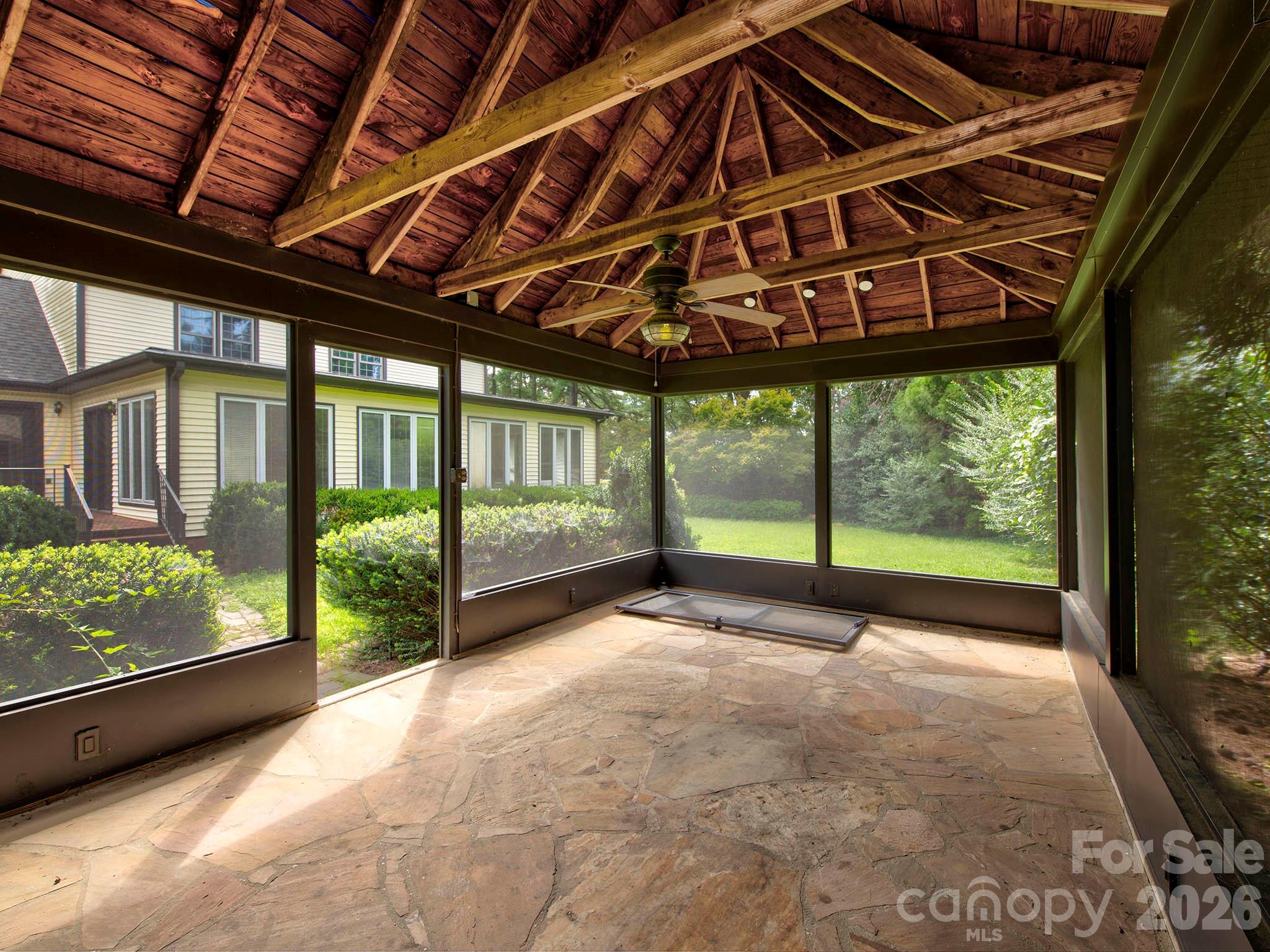 1401 Heatherloch Drive — Gastonia