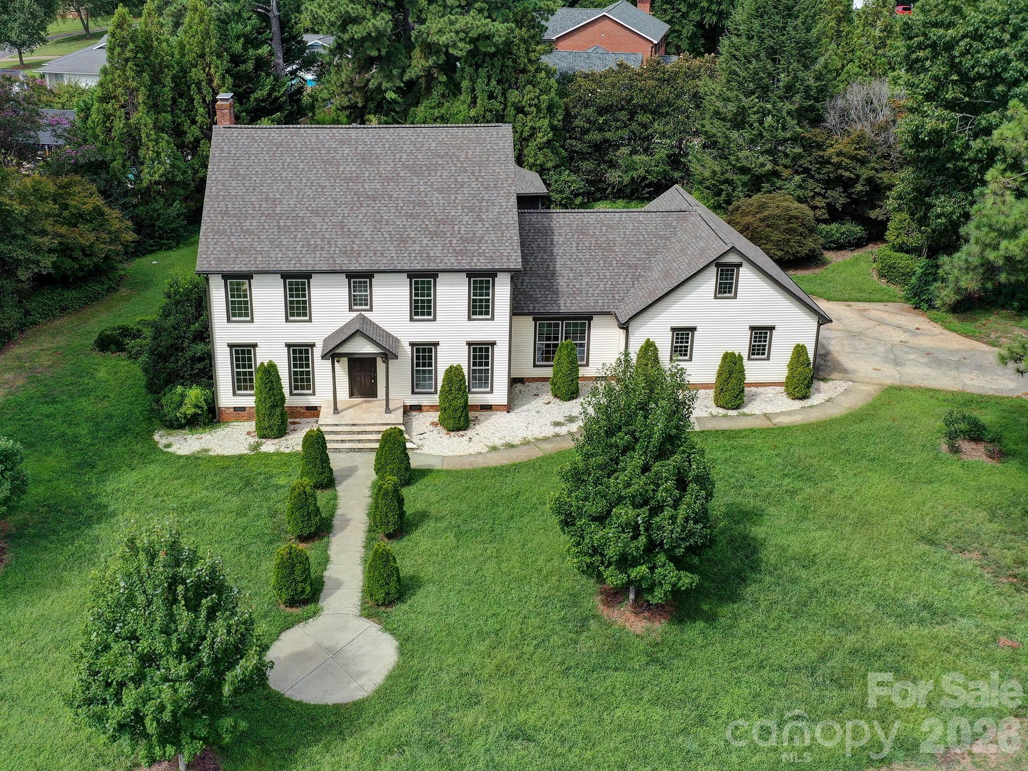 1401 Heatherloch Drive — Gastonia