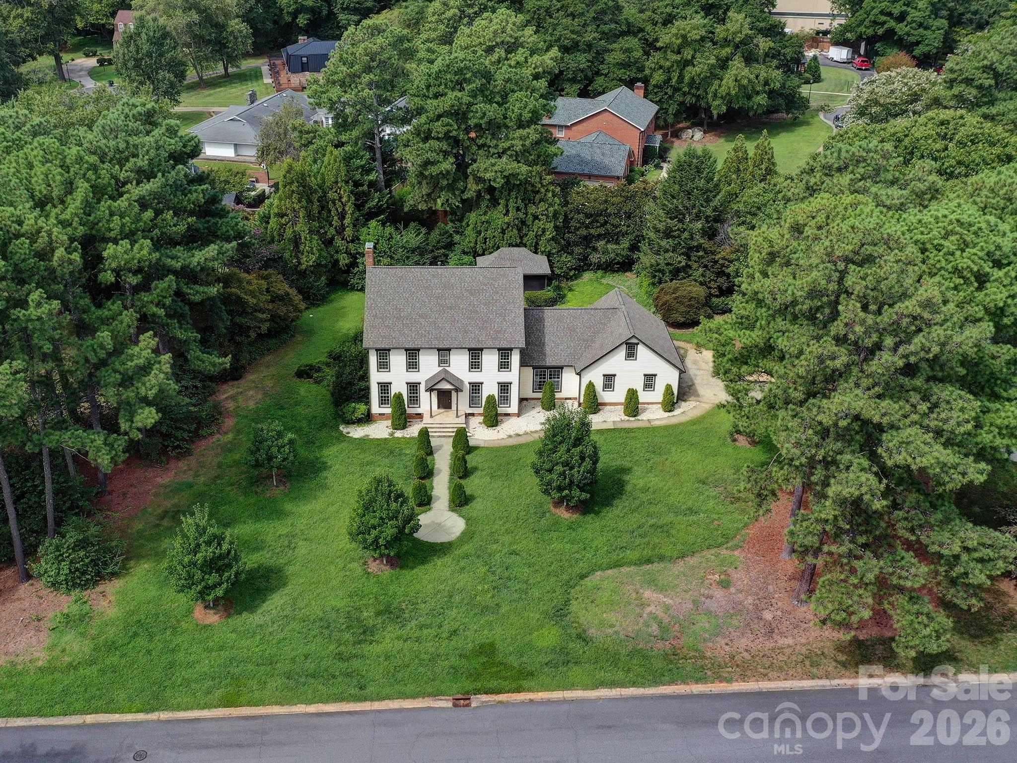 1401 Heatherloch Drive — Gastonia